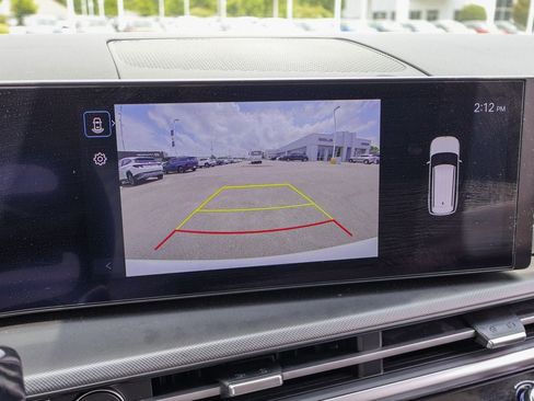 Used 2026 Hyundai Santa Fe SEL FWD image 4