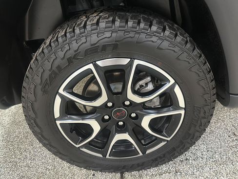 Certified 2025 Jeep Compass Trailhawk AWD/4WD image 10