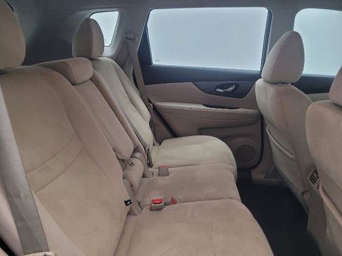 Used 2016 Nissan Rogue S FWD image 19