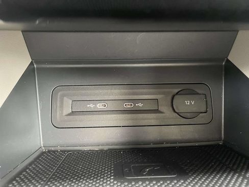 Certified 2022 Volkswagen Atlas SE FWD image 26