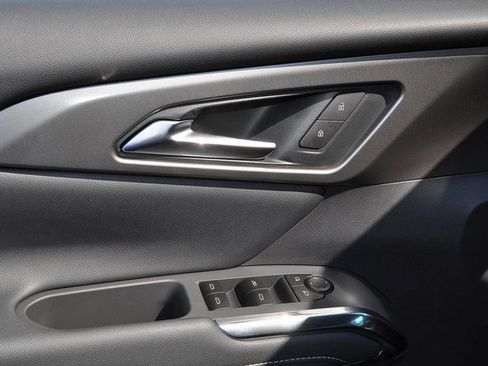 New 2026 Chevrolet Traverse LT w/ Driver Confidence Package image 10