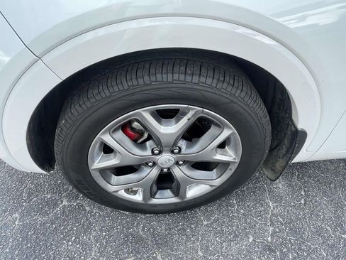 Used 2017 Kia Sorento SX image 9