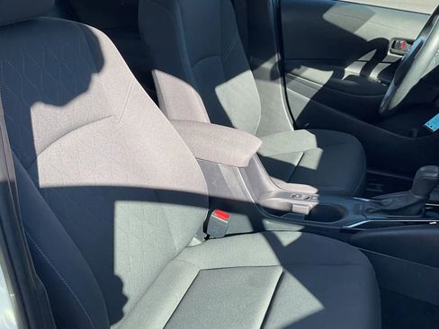 Used 2024 Toyota Corolla LE image 31