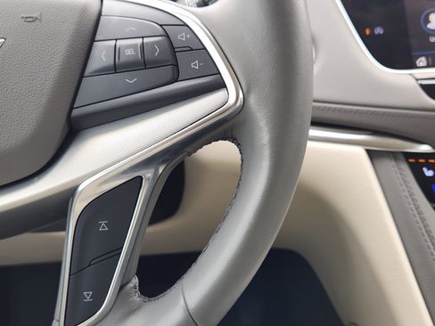 Used 2023 Cadillac XT5 Premium Luxury image 29
