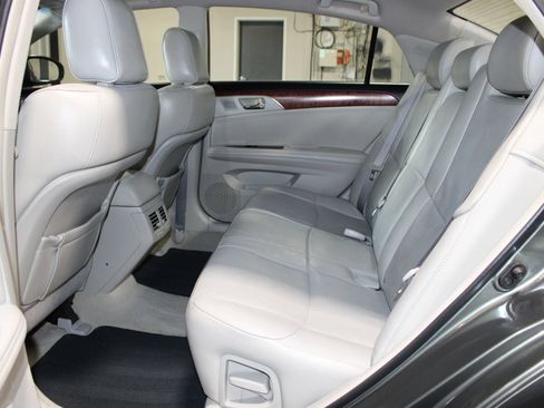 Used 2011 Toyota Avalon FWD image 24