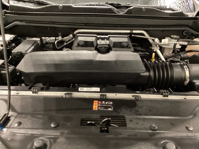 Used 2023 Chevrolet Colorado Z71 w/ Z71 Convenience Package 2 AWD/4WD image 11