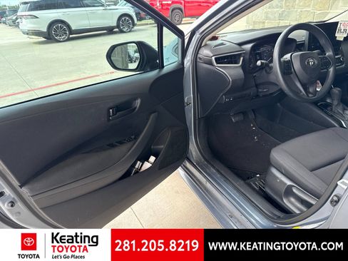 Used 2023 Toyota Corolla LE FWD image 11
