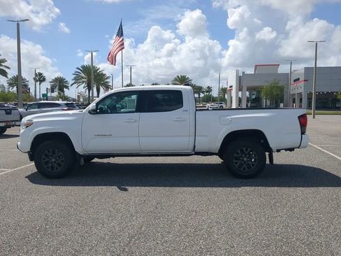 Used 2022 Toyota Tacoma SR5 image 7