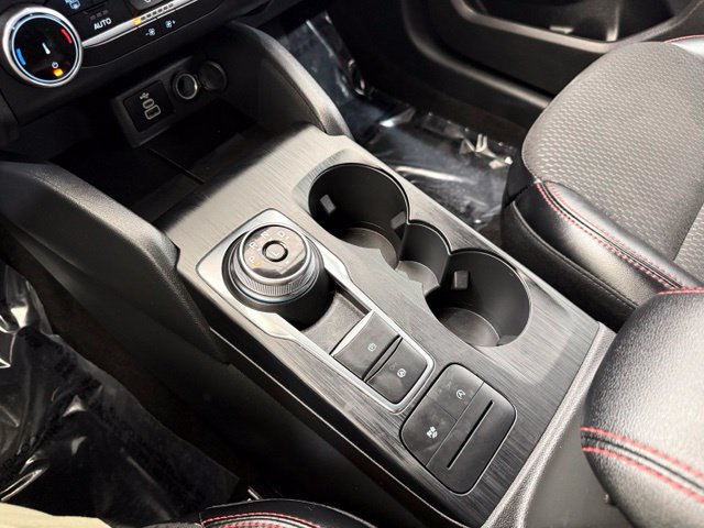 Used 2025 Ford Escape ST-Line AWD/4WD image 39
