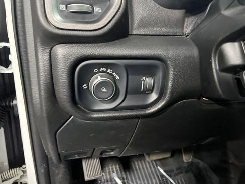 Used 2022 RAM 2500 Tradesman AWD/4WD image 23