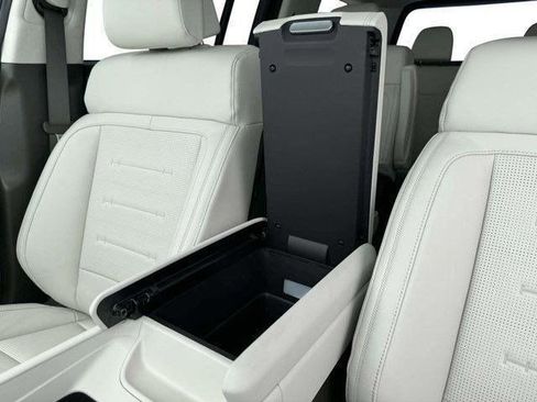 Used 2025 Hyundai Santa Fe Calligraphy image 18