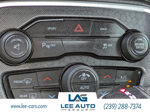 Used 2015 Dodge Challenger R/T Plus RWD image 17