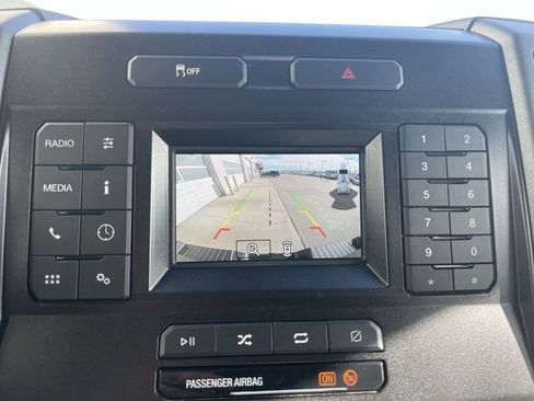 Used 2022 Ford F250 XL w/ Power Equipment Group image 17