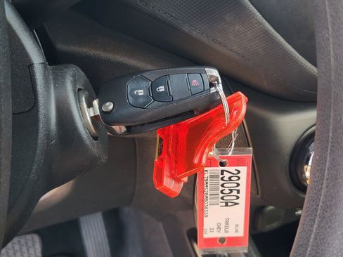 Used 2021 Chevrolet TrailBlazer LS image 24