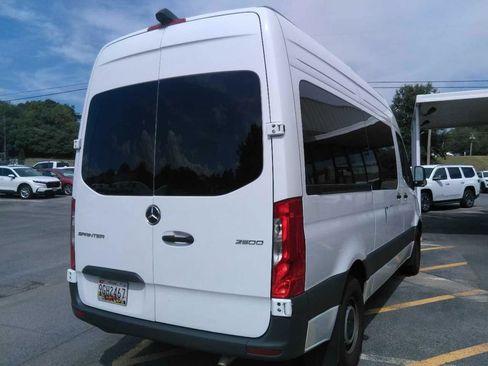 Used 2024 Mercedes-Benz Sprinter 2500 image 4