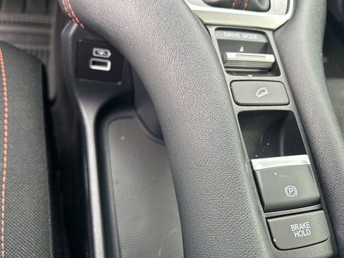 Used 2023 Honda HR-V Sport image 17