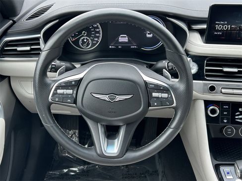 Used 2025 Genesis G70 2.5T image 36