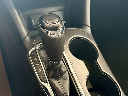 Used 2018 Chevrolet Cruze LT w/ Convenience Package FWD image 17