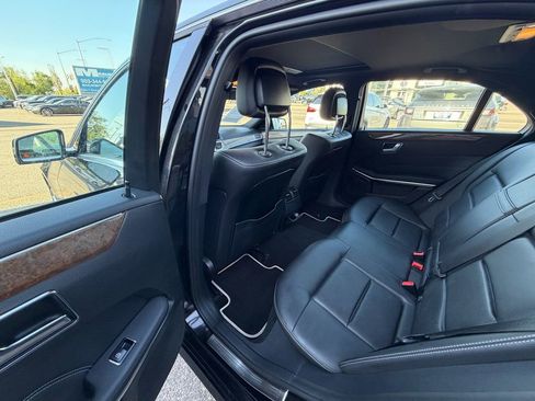 Used 2016 Mercedes-Benz E 350 4MATIC Sedan w/ Premium Package image 11