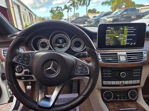 Used 2016 Mercedes-Benz CLS 550 4MATIC image 10