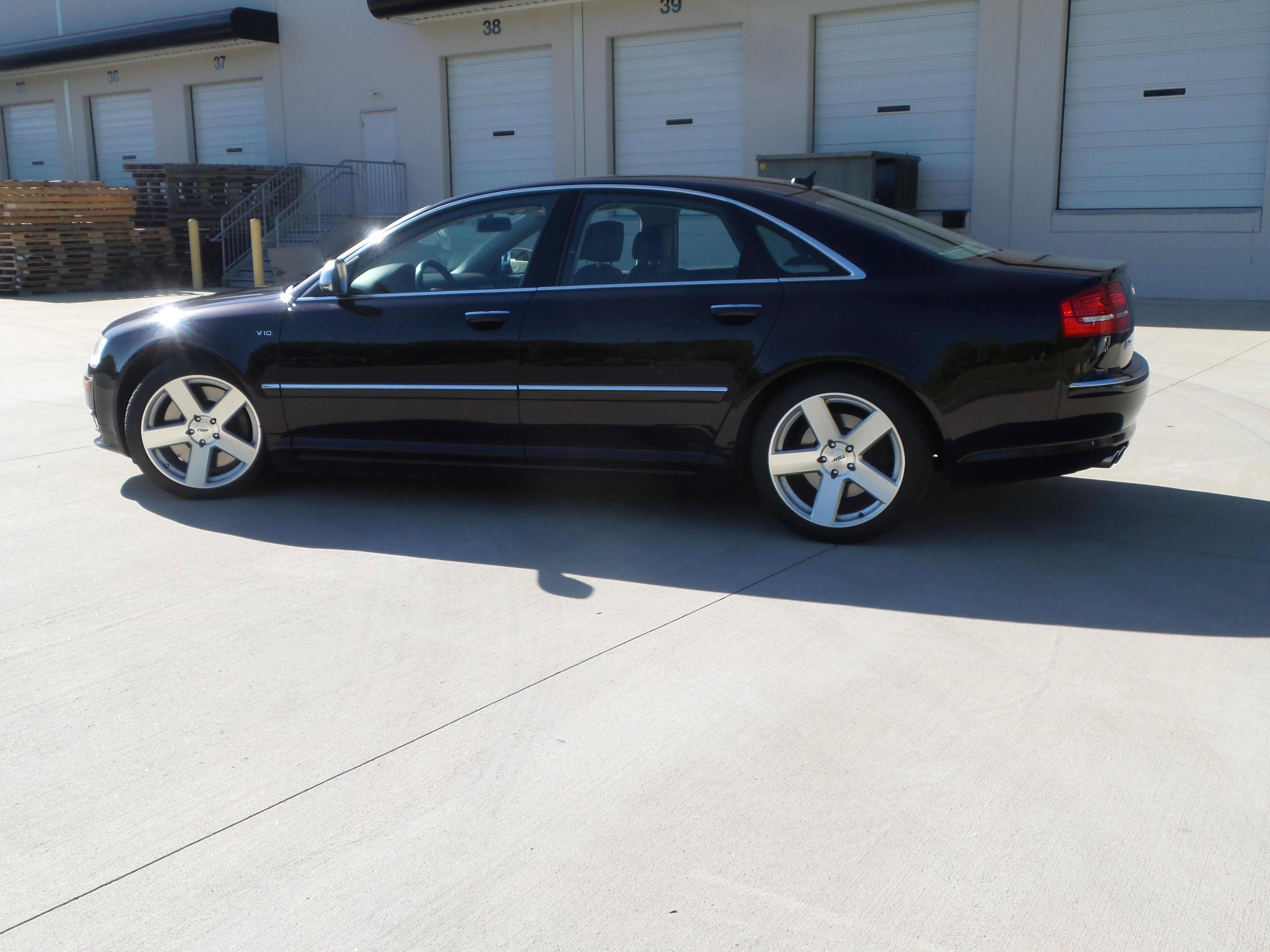 Used 2009 Audi S8 AWD/4WD image 5