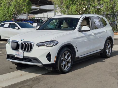 Used 2024 BMW X3 sDrive30i w/ Convenience Package RWD image 2