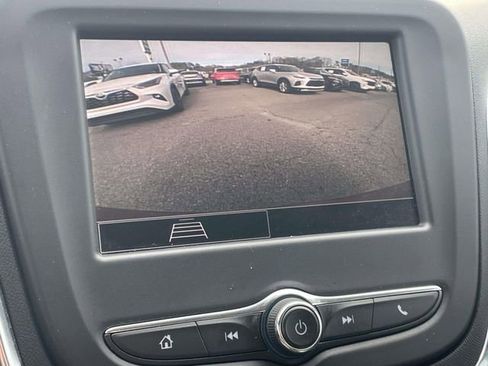 Used 2023 Chevrolet Equinox LT image 18