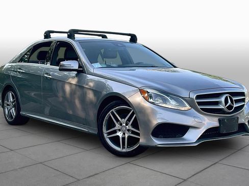 Used 2014 Mercedes-Benz E 350 4MATIC Sedan image 2