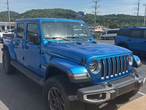 Used 2020 Jeep Gladiator Overland AWD/4WD image 1