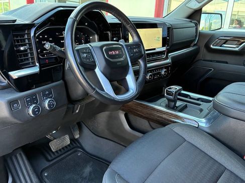 Used 2023 GMC Sierra 1500 Elevation w/ X31 Off-Road Package AWD/4WD image 18