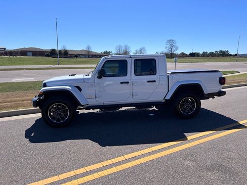 Certified 2021 Jeep Gladiator Overland w/ Popular Equipment Package image 10