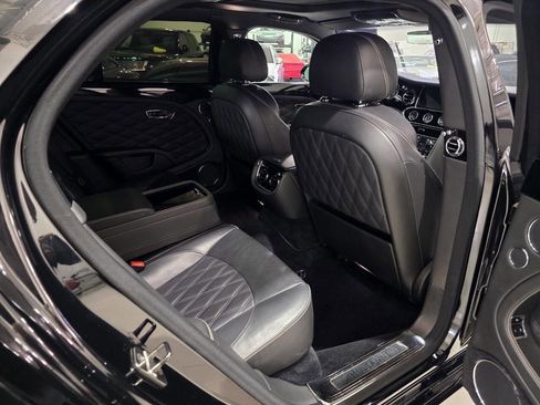 Used 2017 Bentley Mulsanne RWD image 32