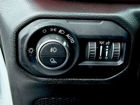 Used 2022 Jeep Gladiator Rubicon w/ Trailer Tow Package image 38