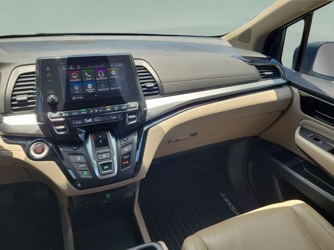 Used 2021 Honda Odyssey Touring image 17