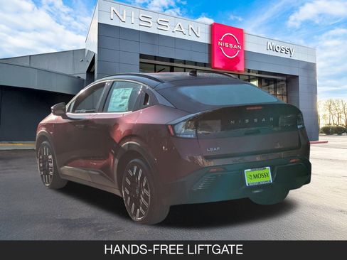 New 2026 Nissan Leaf Platinum+ w/ Cargo Package (Platinum+) image 7