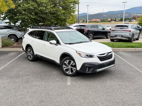 Used 2020 Subaru Outback Limited AWD/4WD image 3