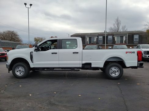 New 2026 Ford F250 XL w/ FX4 Off-Road Package image 7