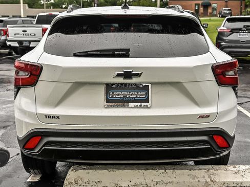 Used 2024 Chevrolet Trax RS w/ Driver Confidence Package FWD image 6
