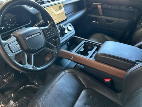 Used 2024 Land Rover Defender 110 X AWD/4WD image 4