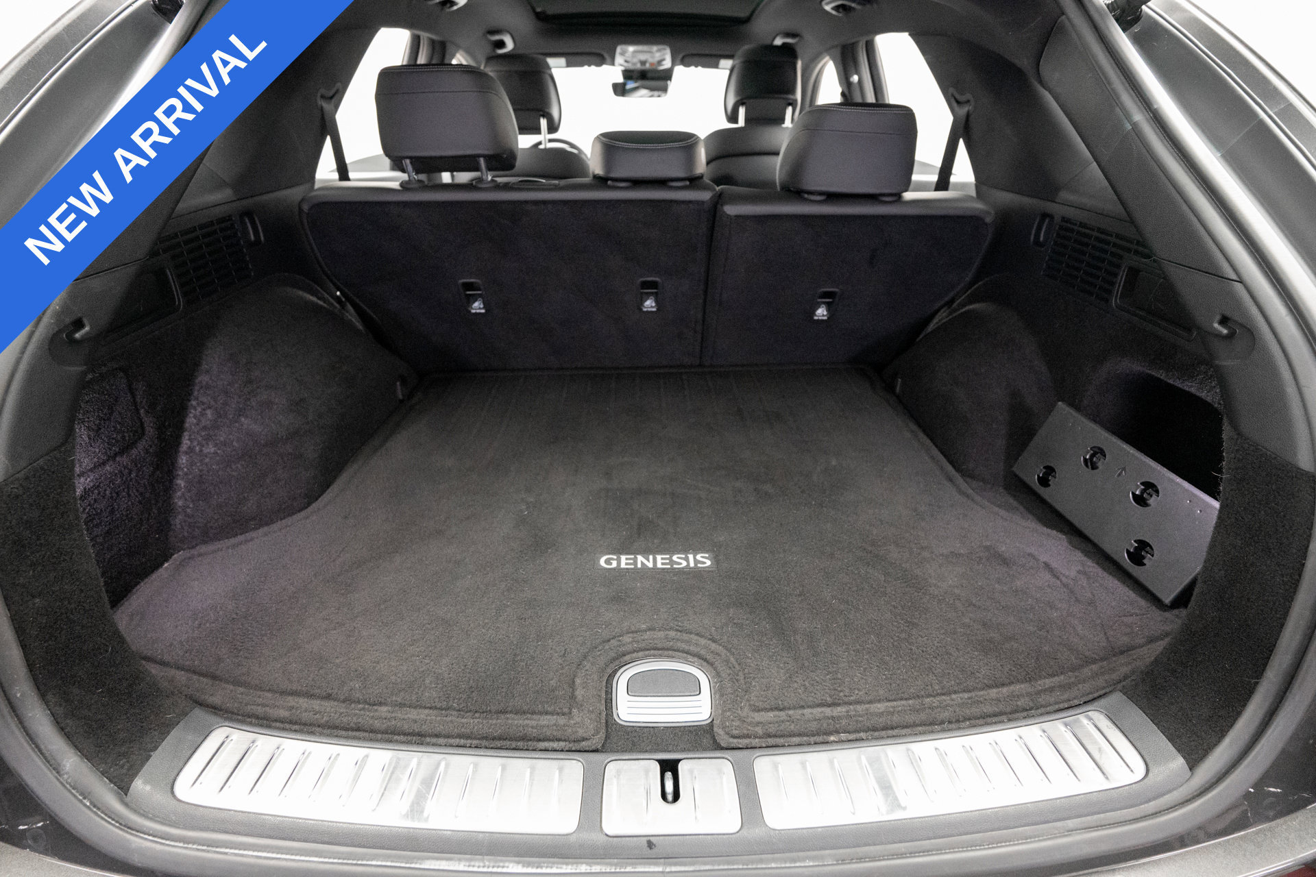 Used 2025 Genesis GV70 3.5T Sport AWD/4WD image 38