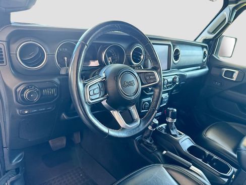 Used 2021 Jeep Wrangler Unlimited Sahara w/ Dual Top Group AWD/4WD image 10