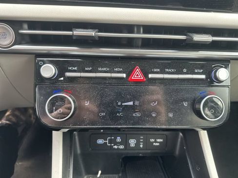Used 2025 Hyundai Tucson SEL AWD/4WD image 18