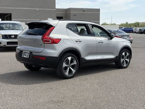 Used 2023 Volvo XC40 B5 Plus w/ Protection Package Premier AWD/4WD image 6