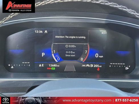 Used 2024 Volkswagen Tiguan SE image 24