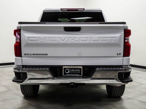Used 2022 Chevrolet Silverado 1500 LT AWD/4WD image 9