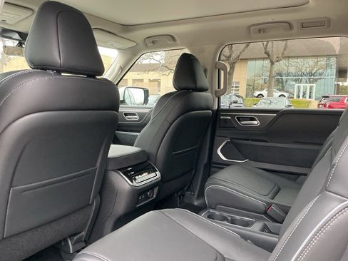 New 2026 INFINITI QX80 Luxe w/ Cargo Package image 30