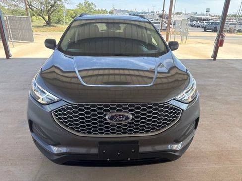 Used 2023 Ford Edge SE AWD/4WD image 2