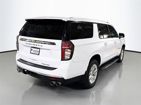 Used 2021 Chevrolet Suburban Premier image 7
