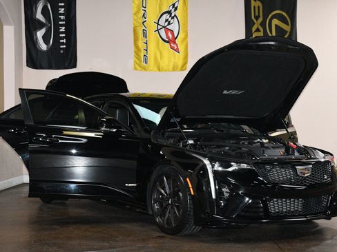 Used 2022 Cadillac CT4 V Blackwing w/ Driver Assist Package RWD image 89