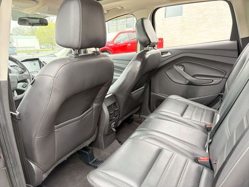 Used 2019 Ford Escape SEL AWD/4WD image 22